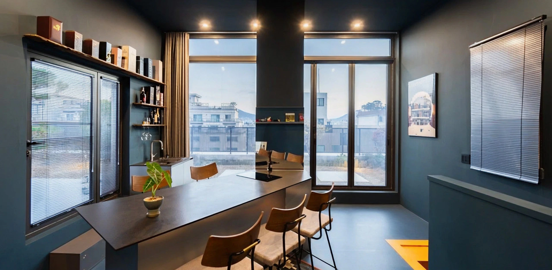Celebrity home featuring VEXA smart window